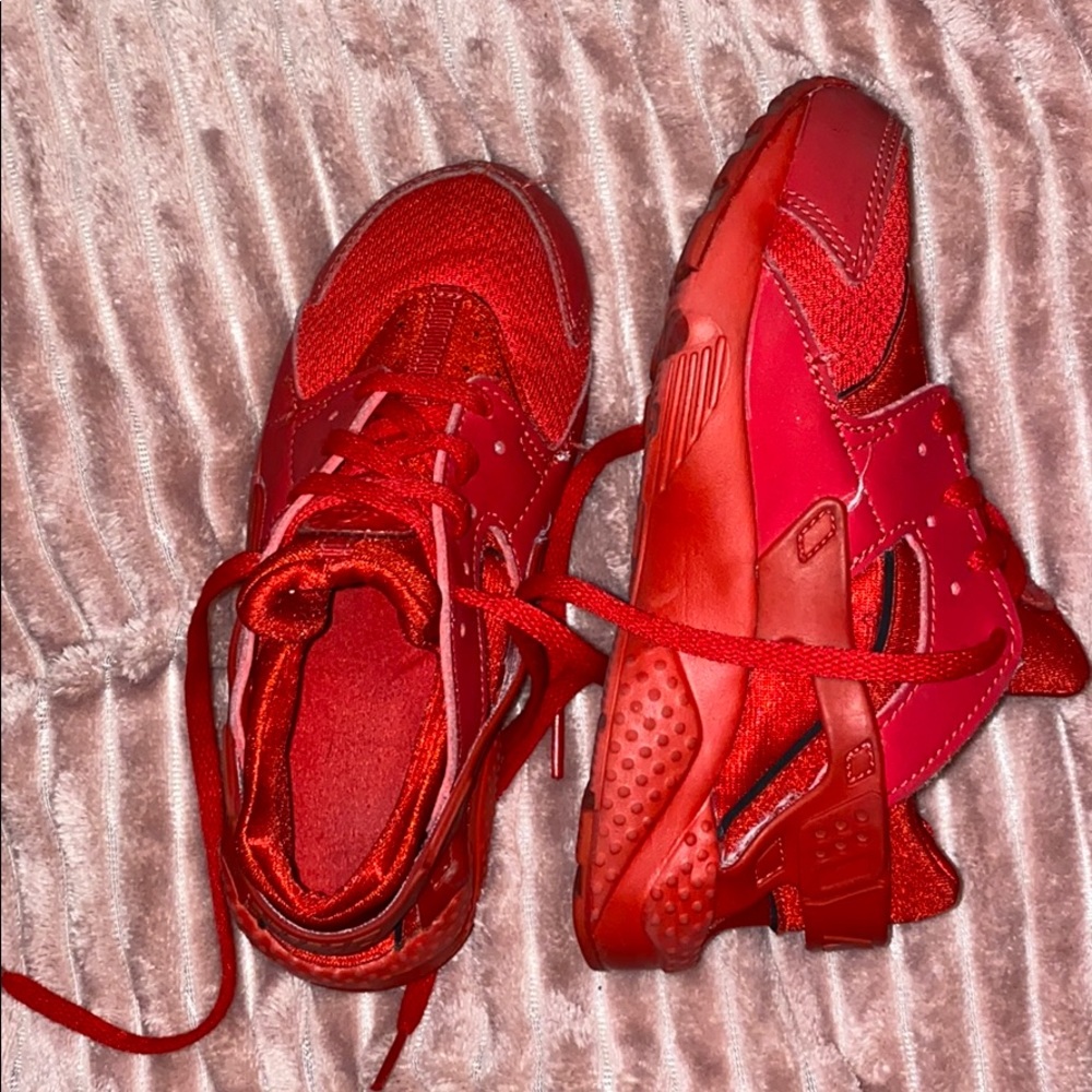 Nike Huarache Red boys